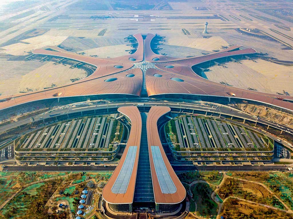 Аэропорт beijing. Аэропорт Пекин Дасин. Пекин Дасин, Международный аэропорт, Китай. Международный аэропорт Шоуду в Пекине. Новый аэропорт Пекина Дасин.