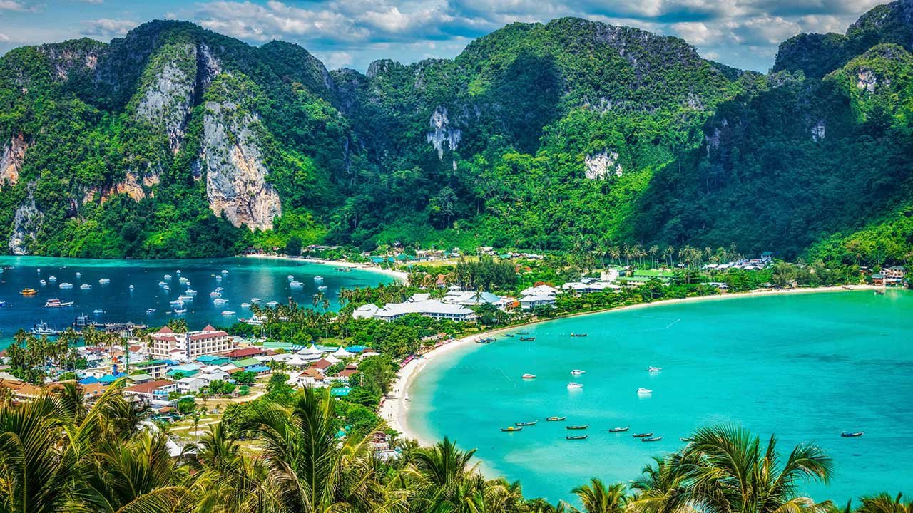 luxurious tourist places in the world