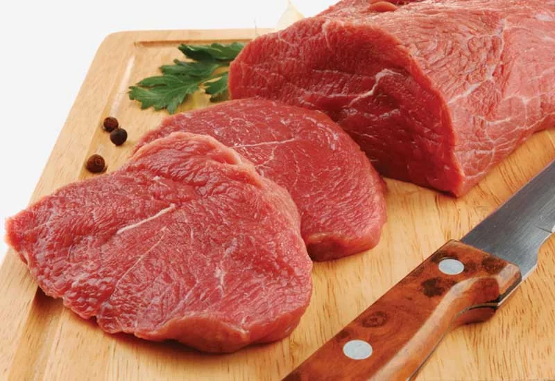 what human foods can puppies eat: beef