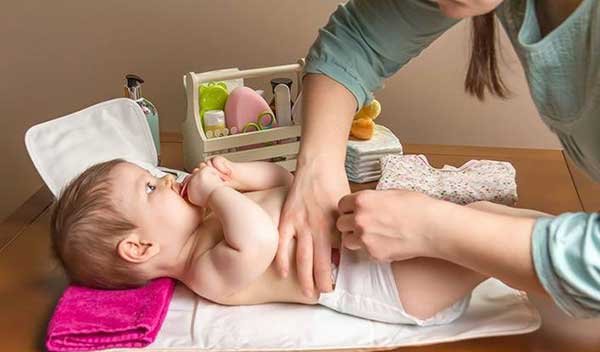 Coconut oil for diaper rash with disposable diapers