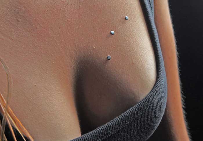 Do I have to take my nipple piercings out when pregnant? Do I have to take my nipple piercings out when pregnant?