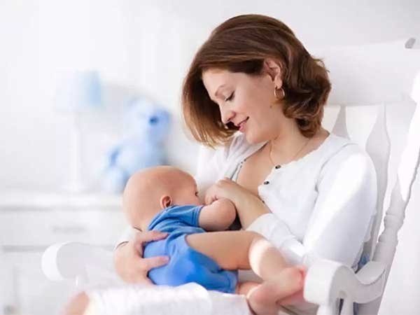 Does breastfeeding make you lose weight?